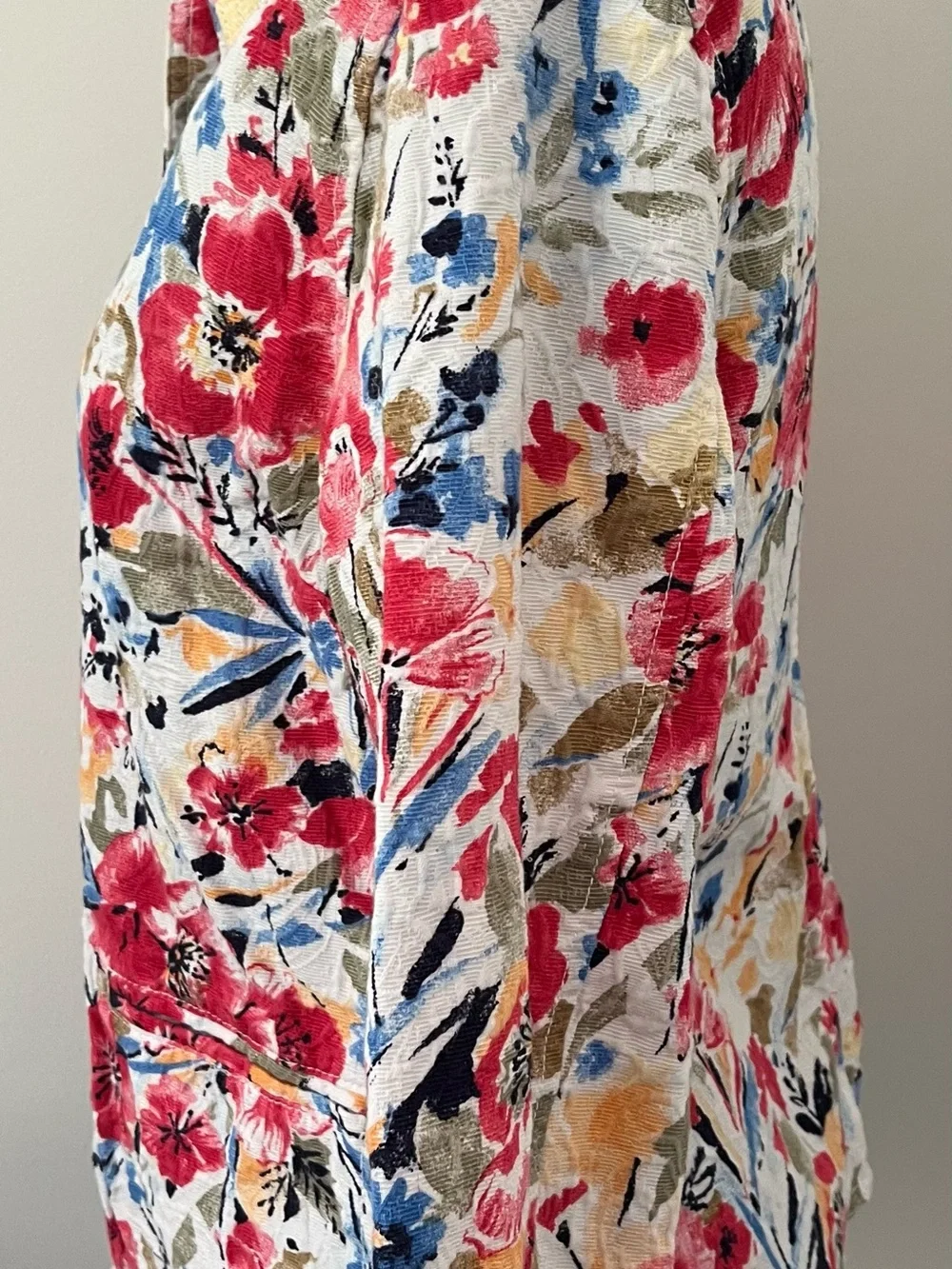 NWOT Koret Floral Button-Front Jacket - White with Red & Blue size 10